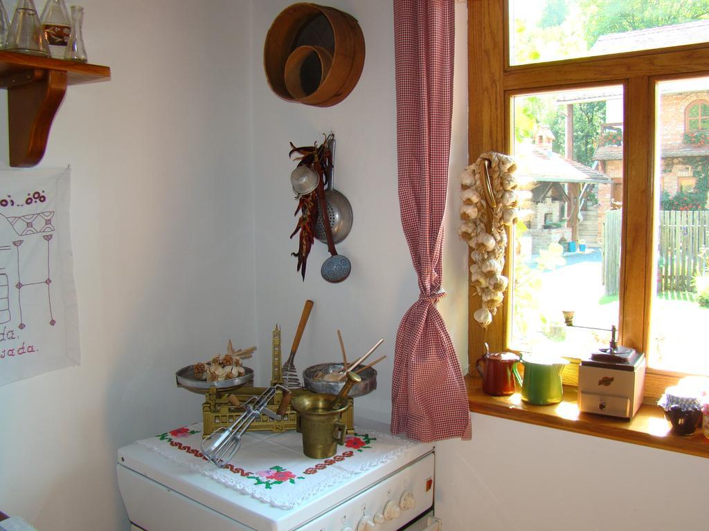 Country House Tunjina Kuca Stara Kapela Vendégház Pavlovci Kültér fotó