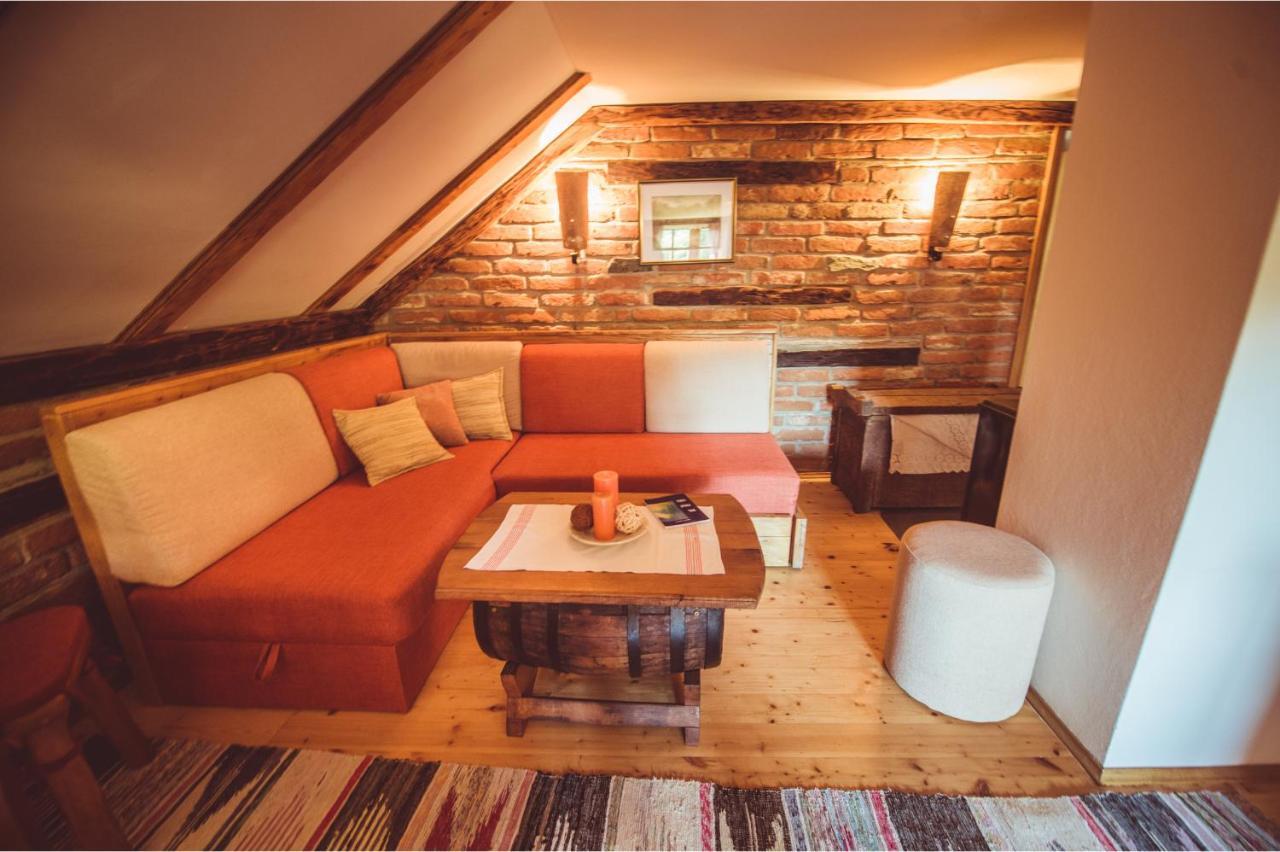 Country House Tunjina Kuca Stara Kapela Vendégház Pavlovci Kültér fotó